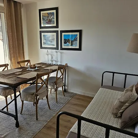 Apartment - T2 Coquet Et Lumineux Avec Parking Private, Proche Et Commerces - Fr-1-319-78