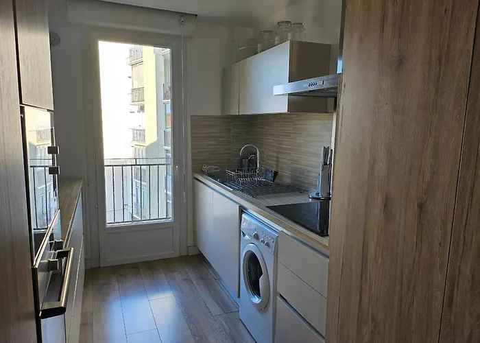 Lejlighed - T2 Coquet Et Lumineux Avec Parking Private, Proche Et Commerces - Fr-1-319-78 *