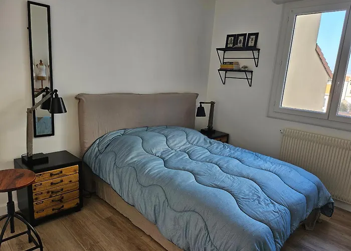 Daire - T2 Coquet Et Lumineux Avec Parking Private, Proche Et Commerces - Fr-1-319-78